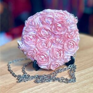 Pink RoseBud Elizabeth Arden Tiny Mini Coin Purse w/ Crossbody Chain Str…​